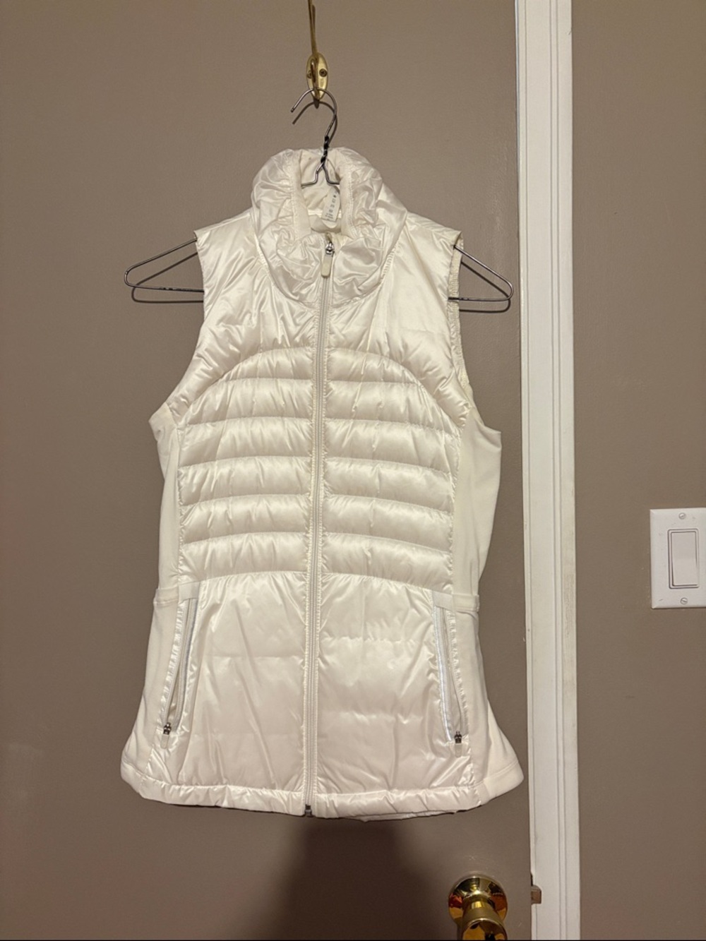 White size 4 Lululemon down for it all vest